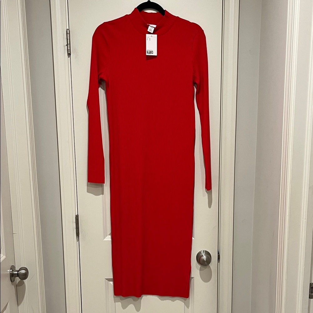 H&M Vibrant Red Long Sleeve Mockneck Dress